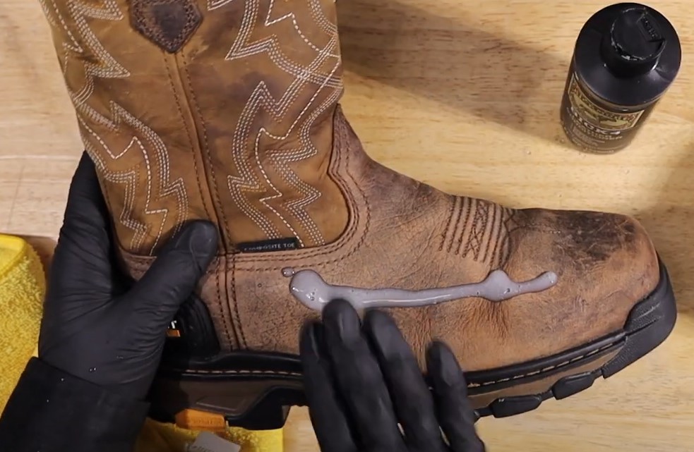 How to disinfect work boots