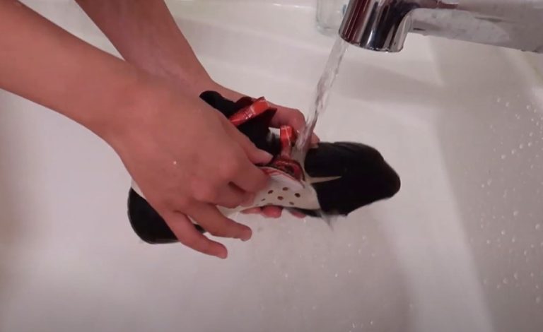 How to Wash Climbing Shoes?