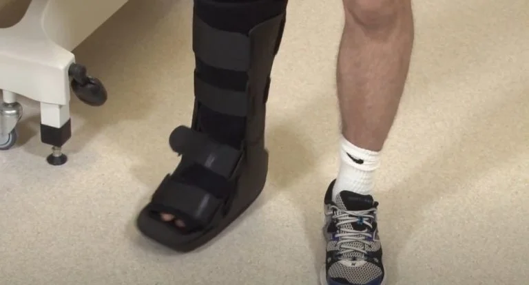 Can I Work in a Restaurant with a Walking Boot