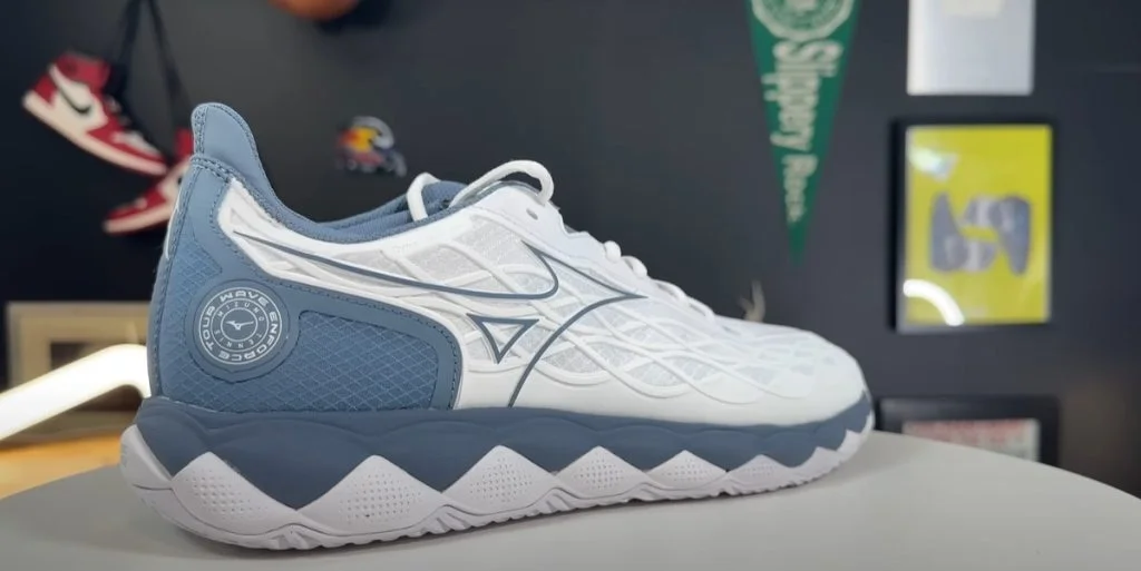 Tennis Shoes
