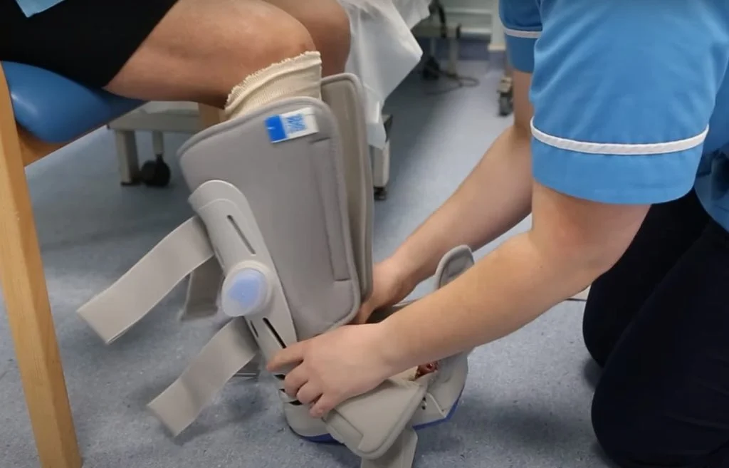 How Should a Walking Boot Fit