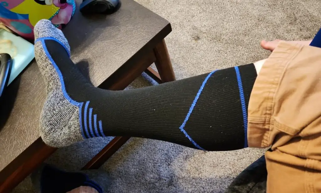 Fenglaoda Compression Socks for Men